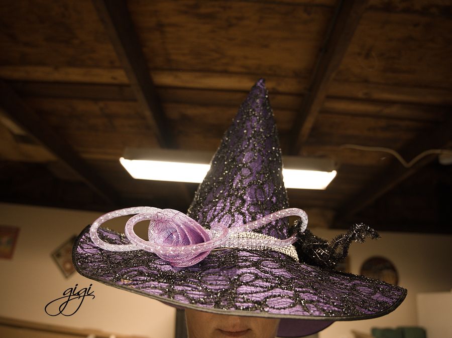 Do I get 2 points for a Purple Witches hat?...