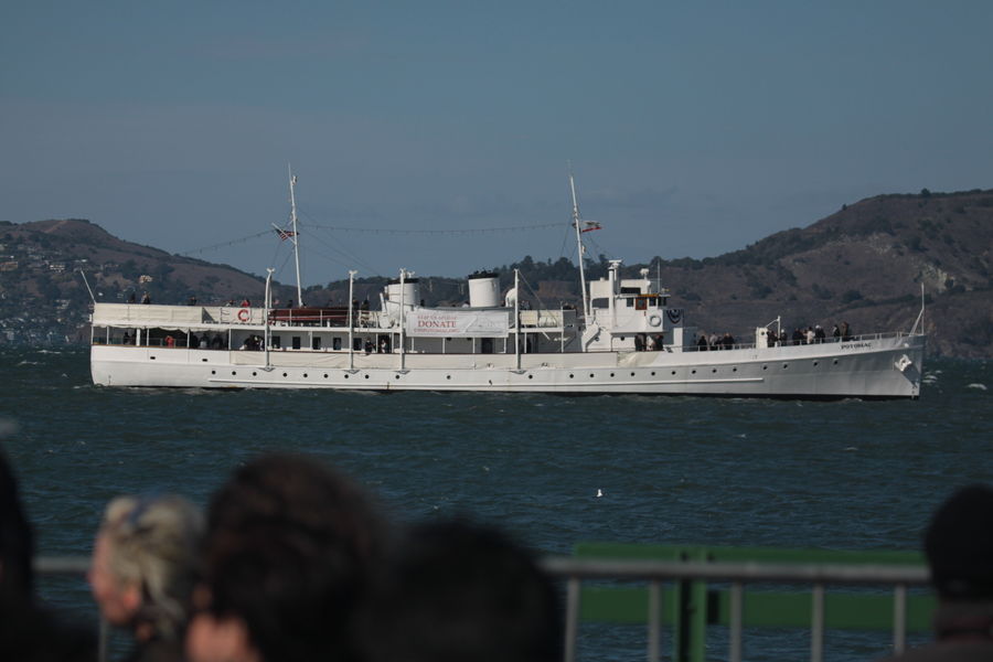 USS Potomac (AG-25) FDR's Presidential Yacht passi...