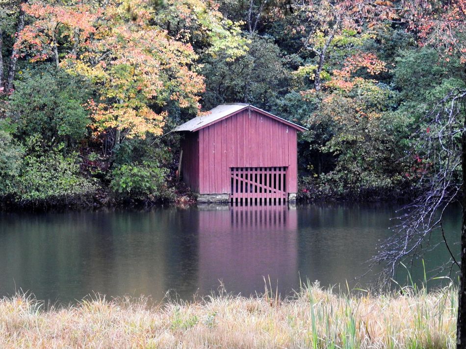 1.Little red boathouse. Popular for many photograp...