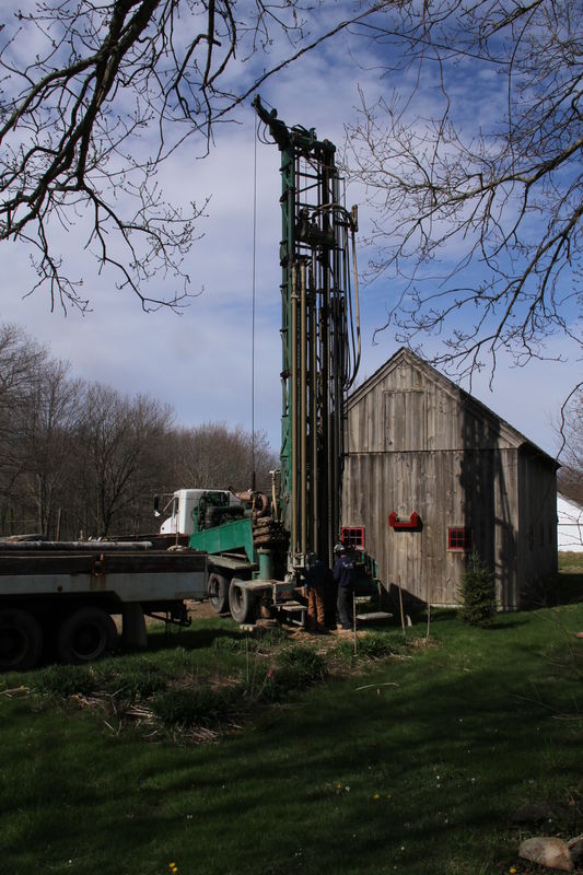 well drilling rig...