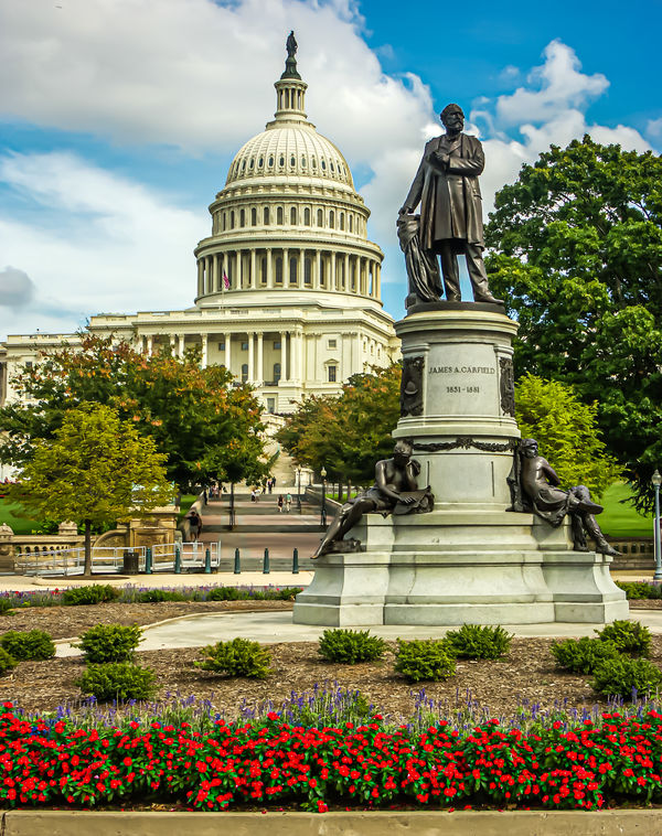 4 - USA/DC/Washington - James Garfield Monument (u...