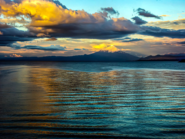 10 - Chile/Puerto Varas - Evening mood on Lake Lla...