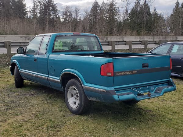 First view of the 94 S10 I'm interested in....