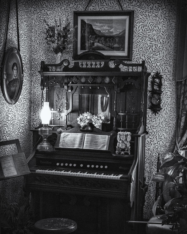 Organ in the parlor of the Murdock house...
