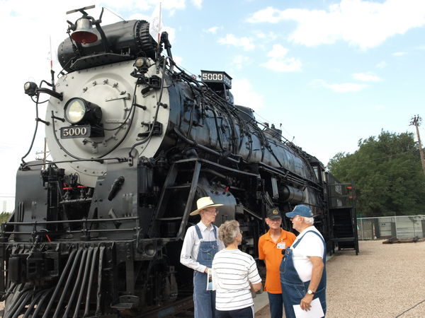 The Madame Queen: Santa Fe 5000 — The Madame Queen, a huge 2-10-4 steam ...