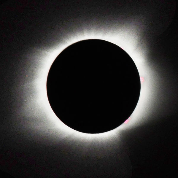 Totality, with longer exposure to maximize the cor...
