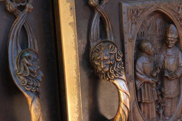 handle on Cathedral door...