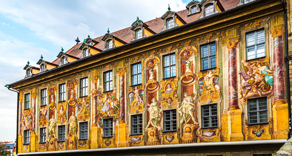6 - The famous facade paintings on the western wal...