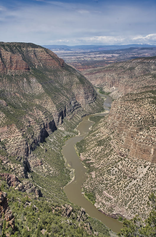 Green River in Dinosaur Nat Monument flowing into ...
