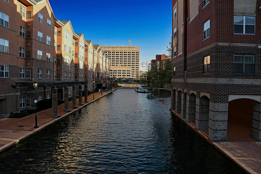 Indianapolis Canal Walk Part One: My wife and I stayed at a Residence ...