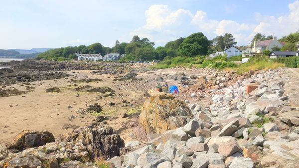 Rockcliffe. Beautiful litlle cove, an hour after t...