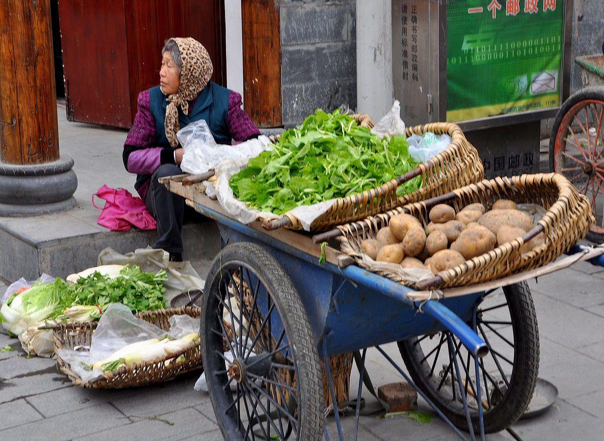 9 - Vegetable vendor...