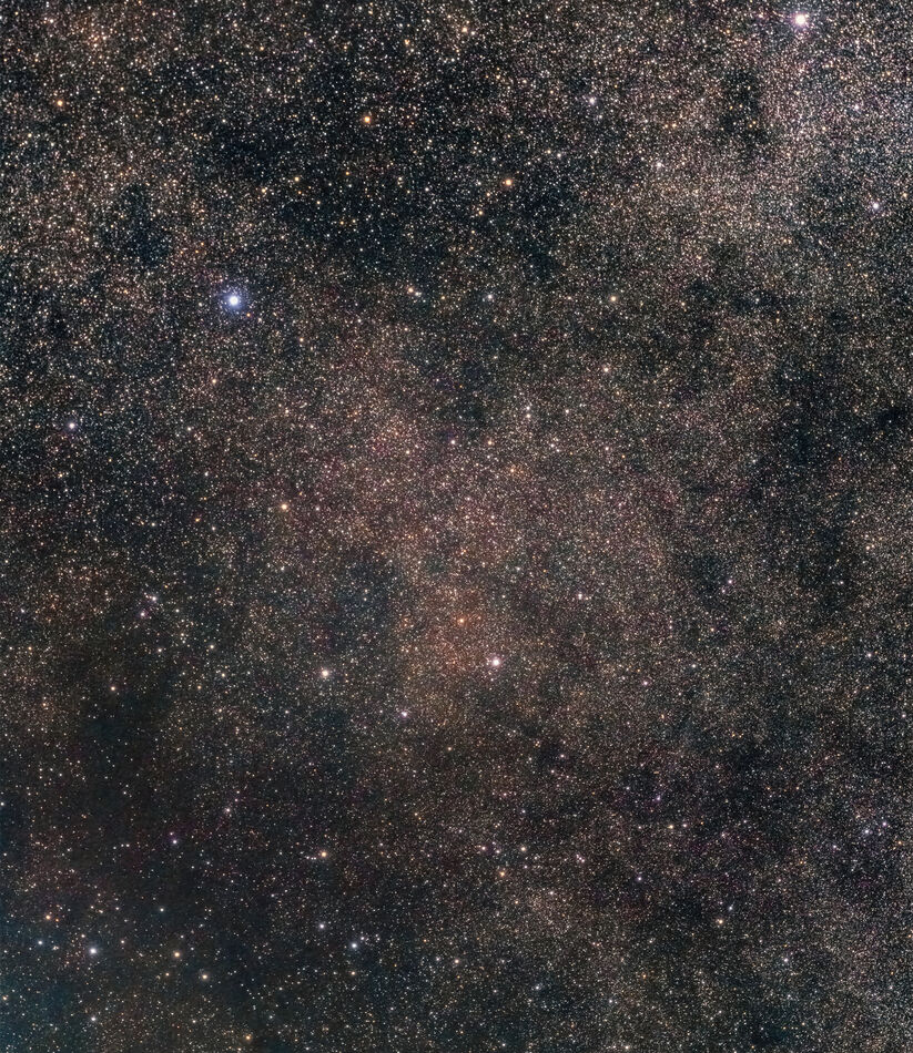 A Gazillion Stars (IC1305)(AT65EDQ,60x30s,ISO6400)...