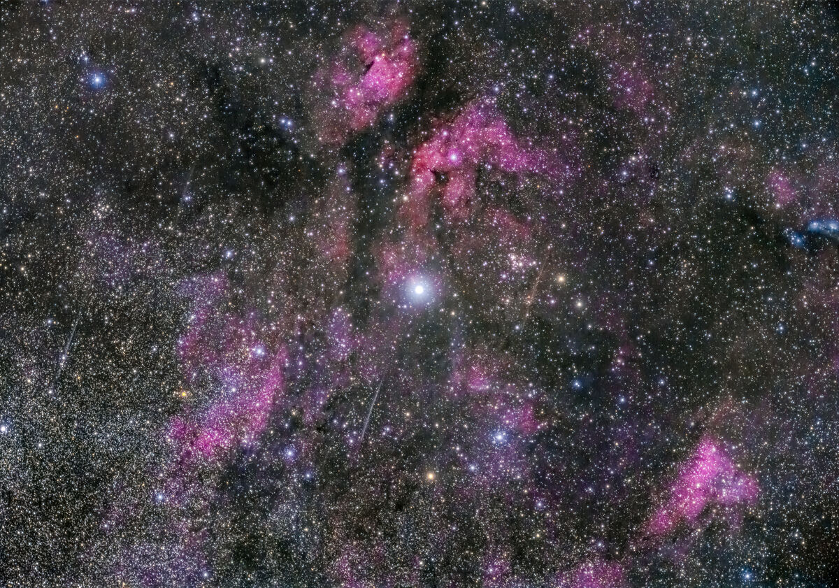 Diffuse Nebula (IC1318) (AT65EDQ,64x30s,ISO6400)_L...