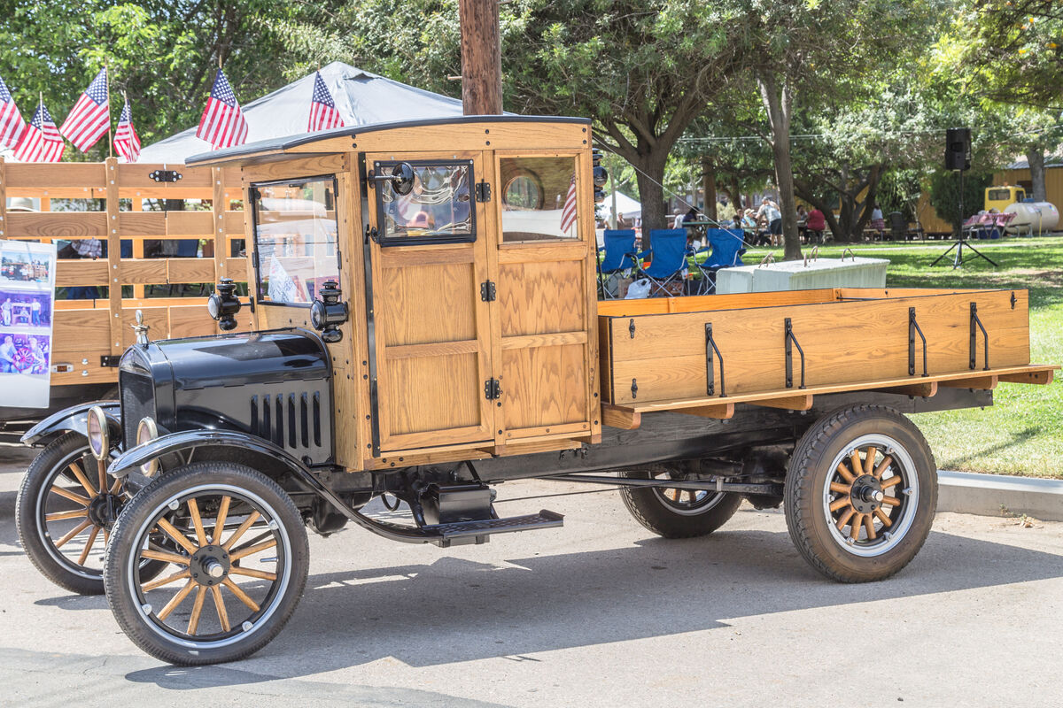 1923 Model T custom body delivery/cargo truck that...
