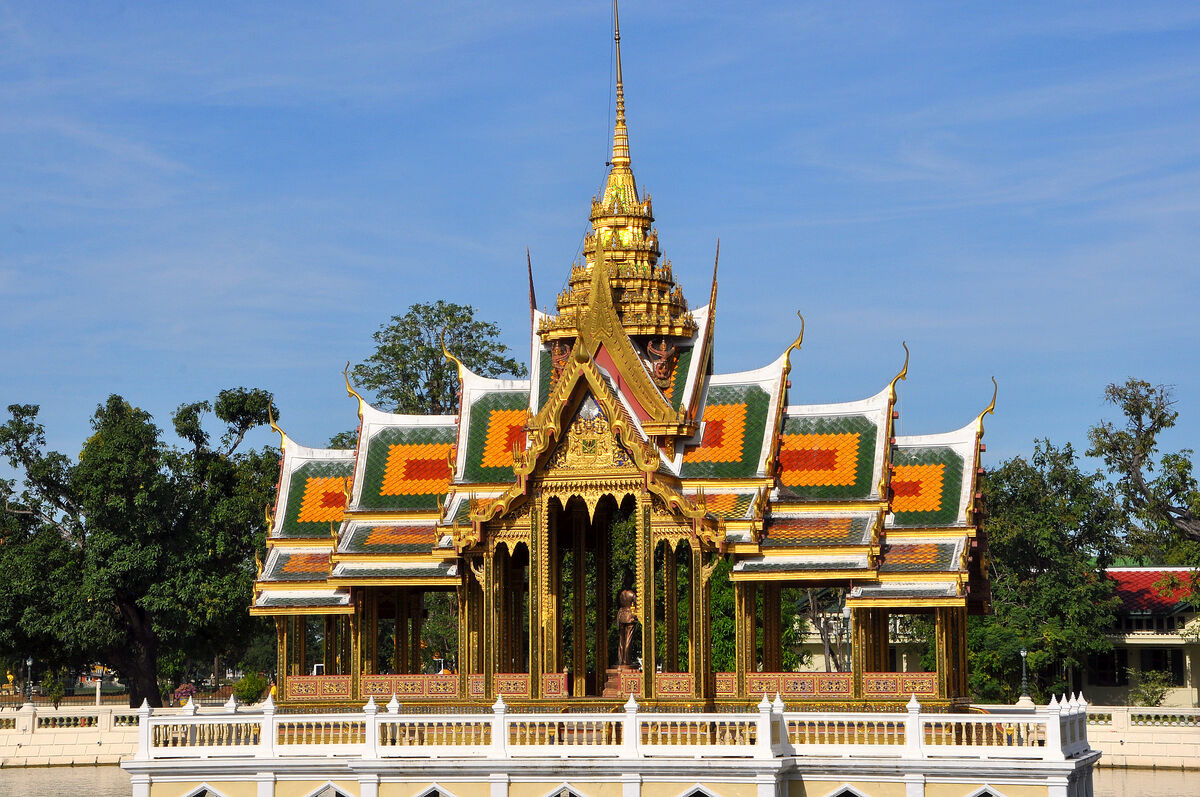 4 - Bang Pa-In/Royal Summer Palace: Thai-style Ais...