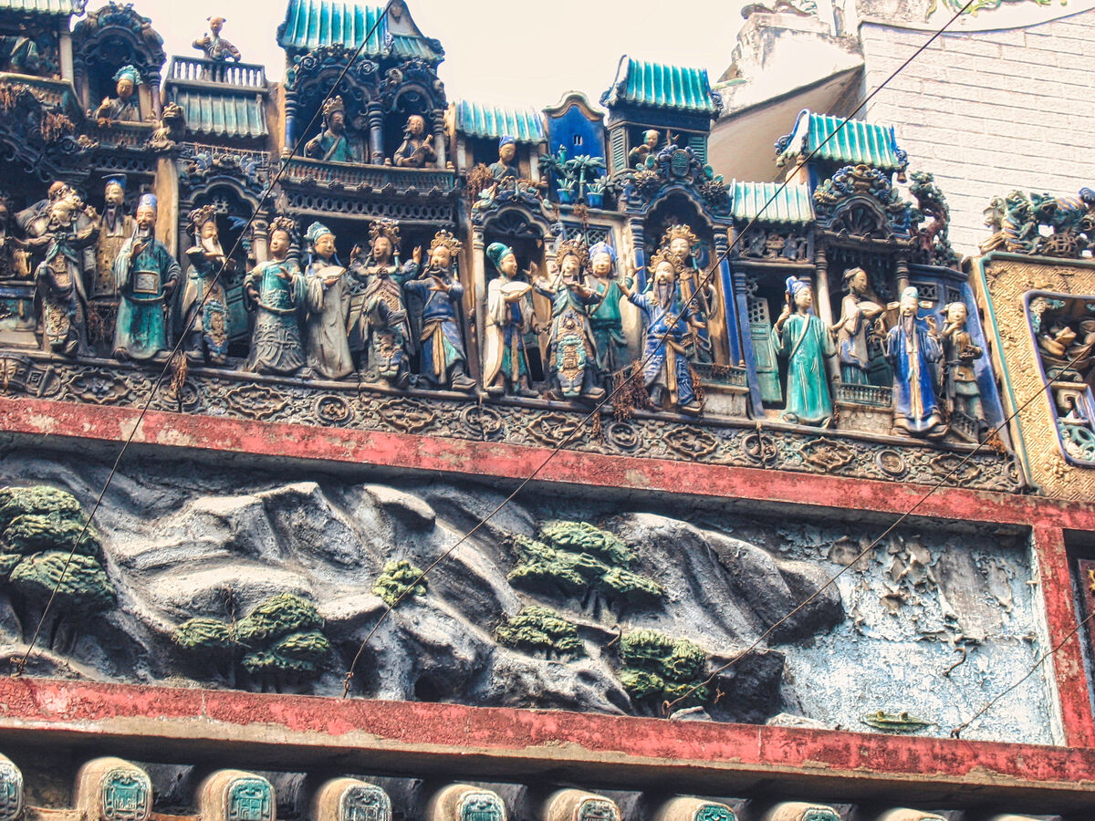 Intricate sculptures atop the Thien Hau Pagoda...