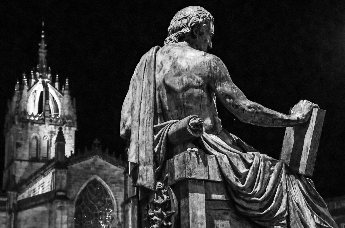 David Hume with St. Giles cathedral in the backgro...