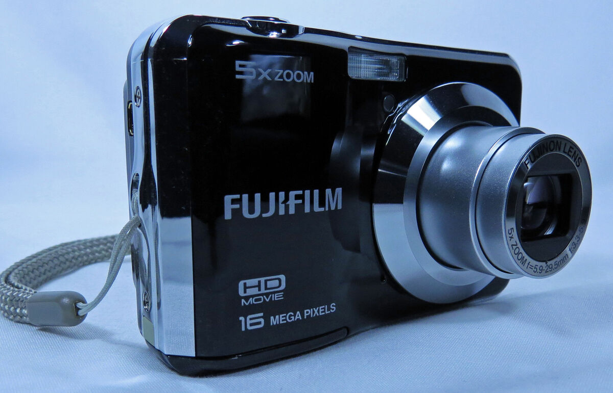 Fujifilm Finepix AX560 16 Megapixel Point and Shoot Camera Sold Camera is in excellent