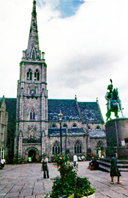 Marketplace and St. Nicholas Church....