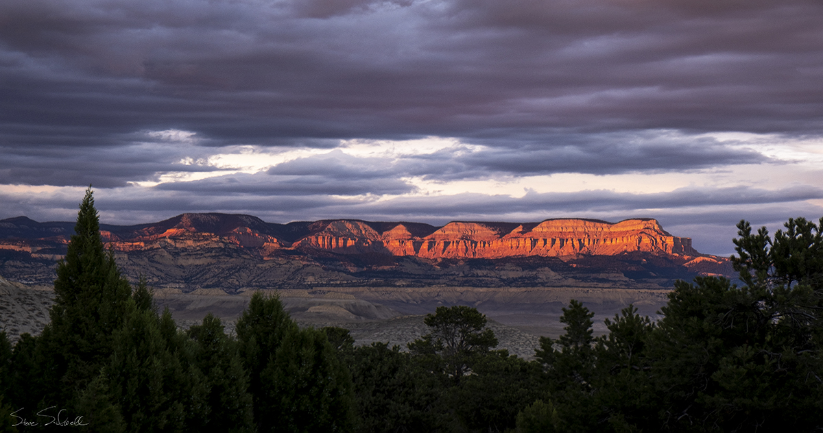 Stone Hearth Grille sunset view Tropic, UT (anothe...