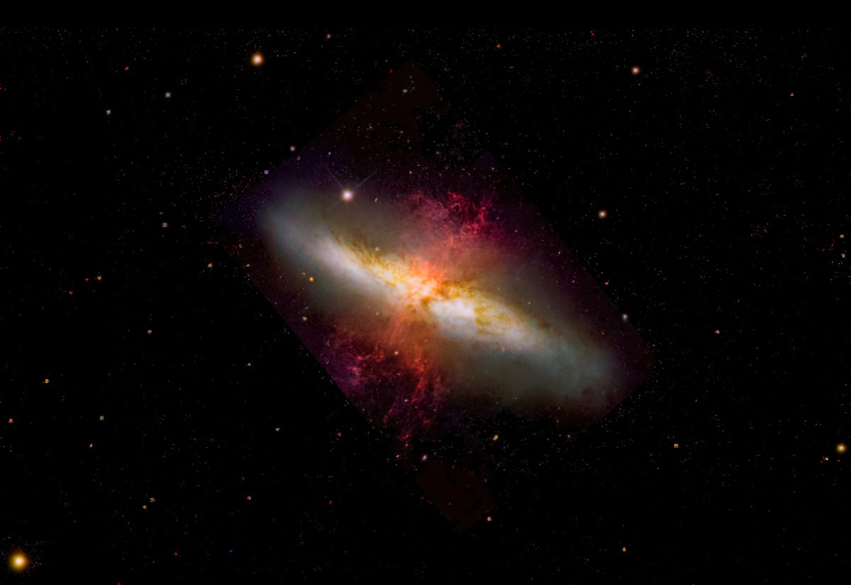 Cigar Galaxy(M82)(4x30x30sec,2x2binned)_PI_0.5Lum,...