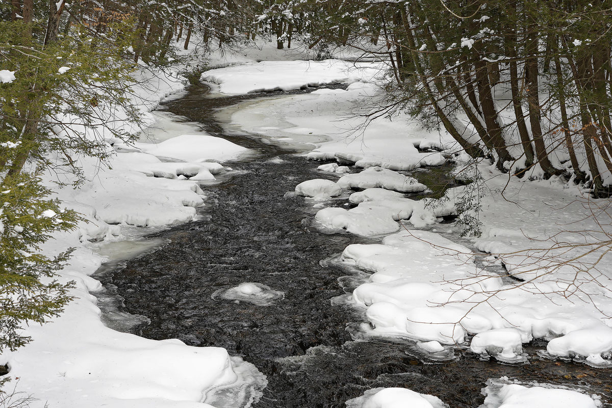 Lots of ice and snow in this valley...