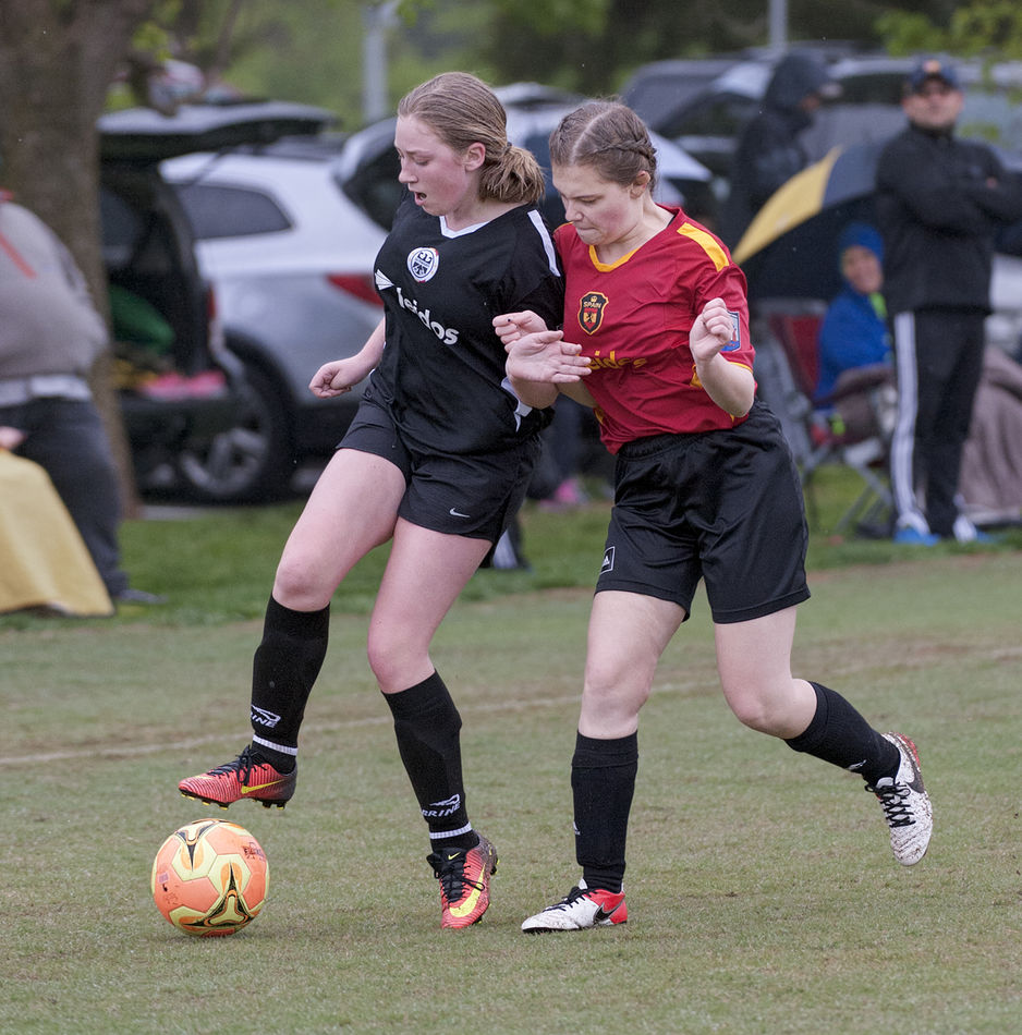 League Soccer: Match play Girls U18 in an VERY Col...