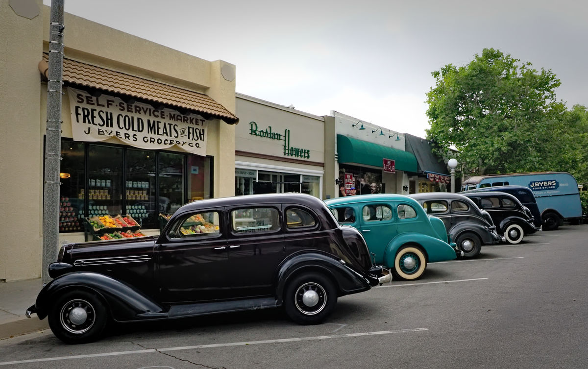 Oppenheimer Movie Set and Classic Cars: In Sierra Madre, CA. The talent ...
