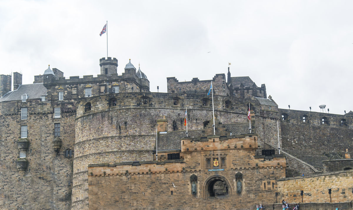 Edinburgh Castle - Home of William Wallace...