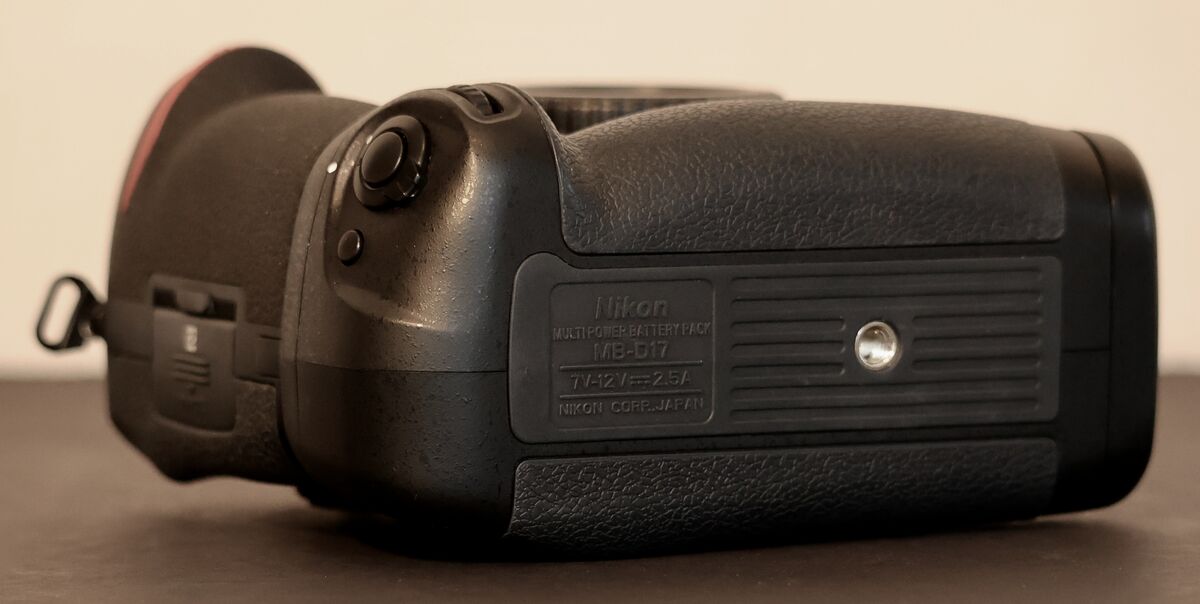 Nikon D500 with MB D17 Battery GripSOLD: 20.6 MP10 FPS with