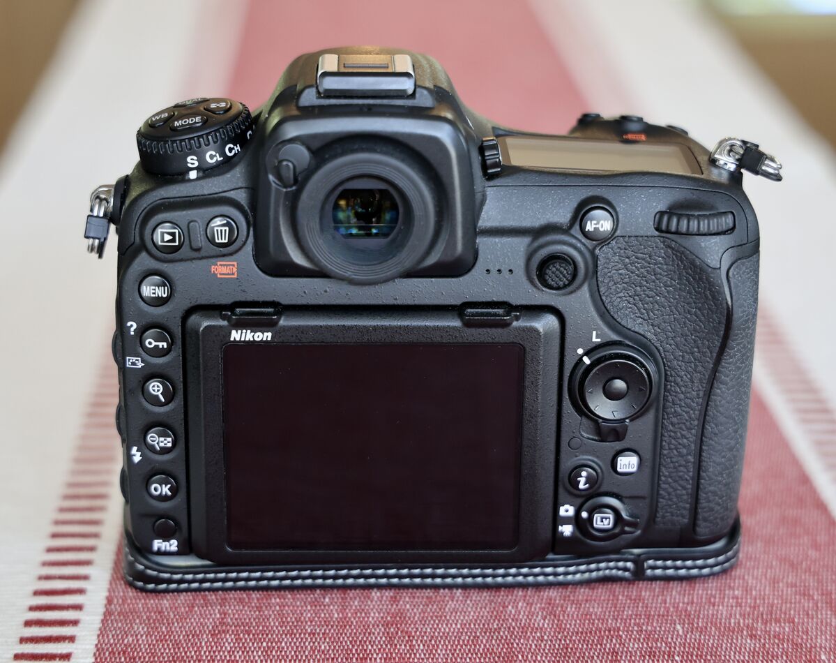 Nikon D500 with MB D17 Battery GripSOLD: 20.6 MP10 FPS with