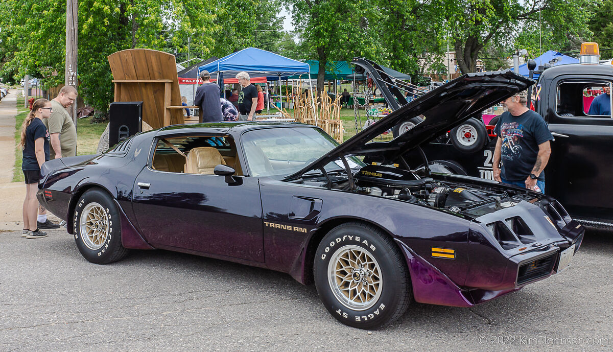 Hood-Up Time: I actually hate posting photos of cars with their hoods