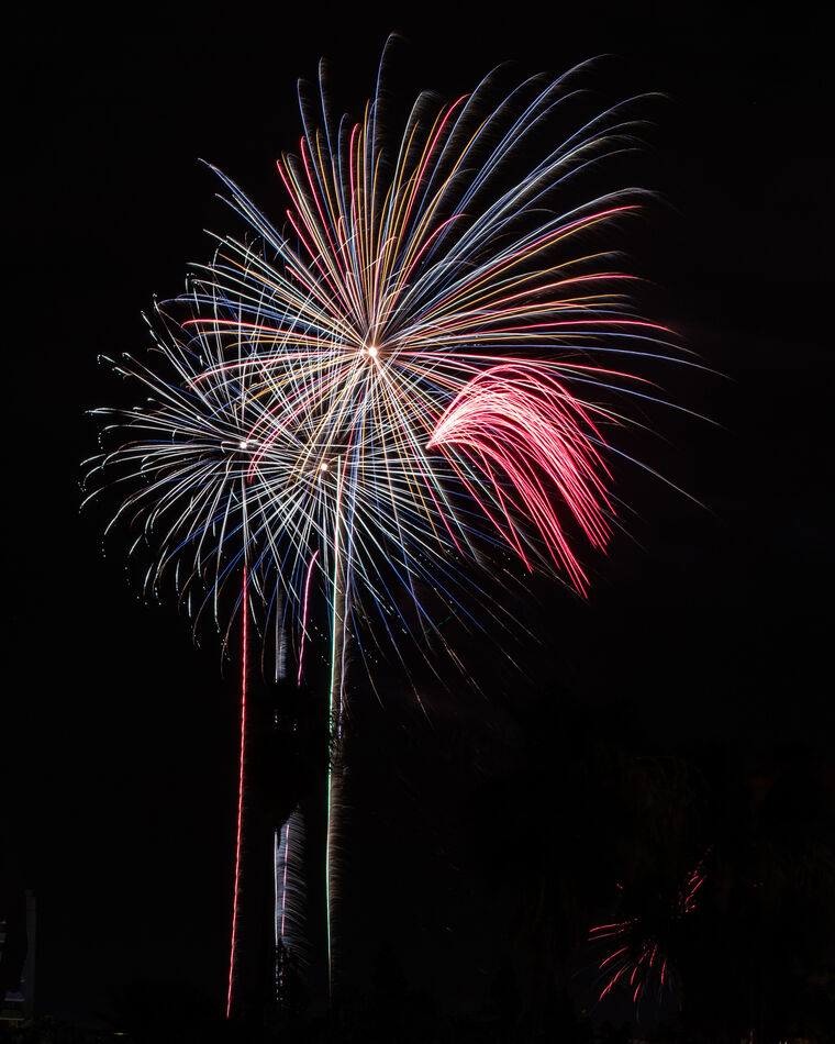Fireworks, Mesa, Arizona Thanks to Hogger "grandpaw", I think I had