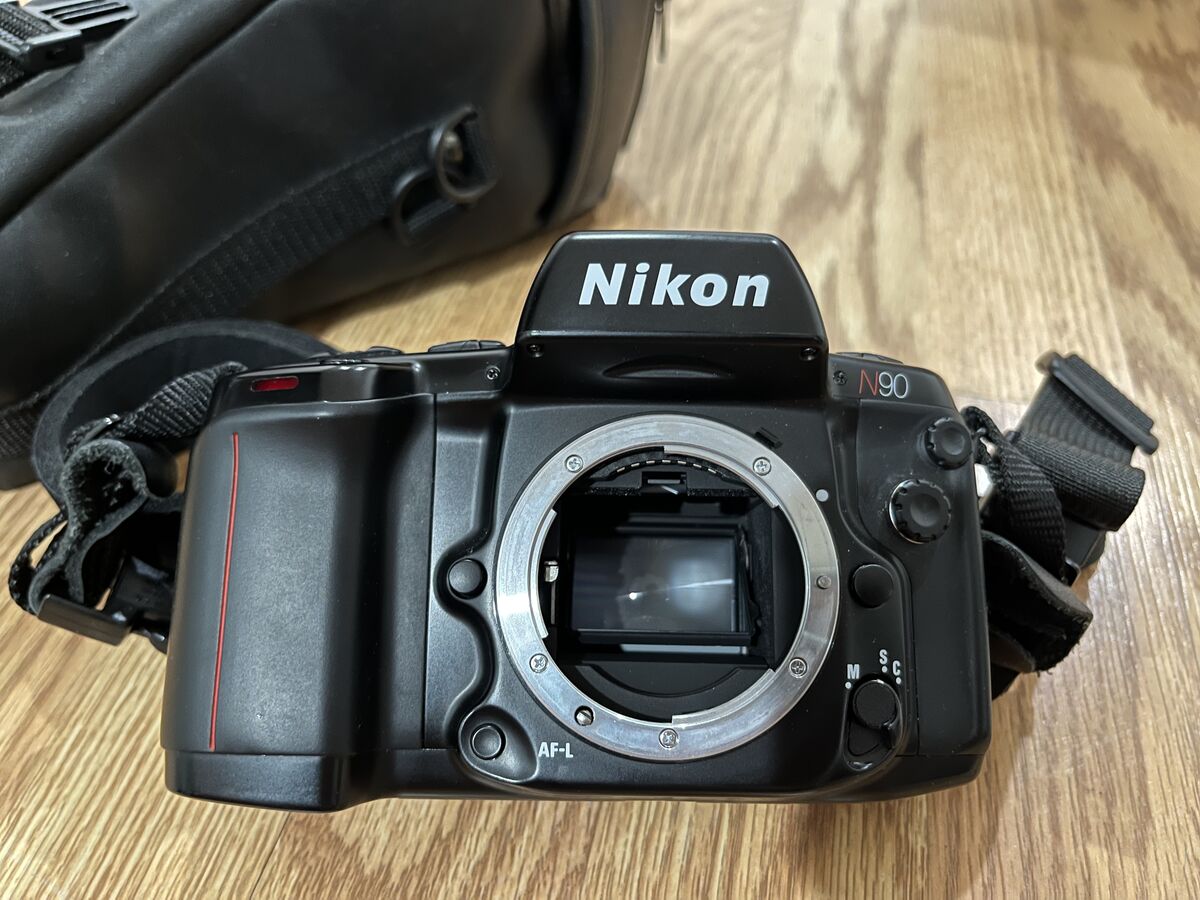 Nikon N90 w/Extras, SB25 Flash and close up No. 6T *reduced* 1. Nikon