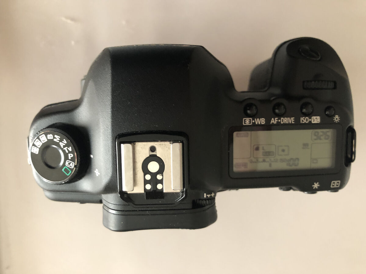 Canon 5dii Camera batteries charger manual excellent shape...