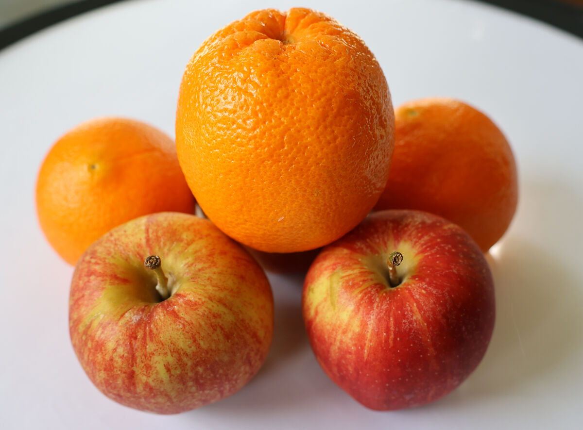 Apples and orange Tried a few with apples and a orange. They are OK