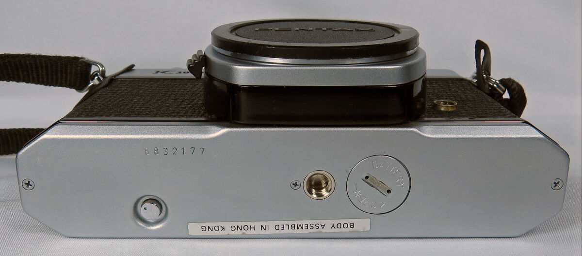 Pentax K1000 w/ SMC Pentax 50mm 12 Lens and Leather Case SOLD Camera is in great clean