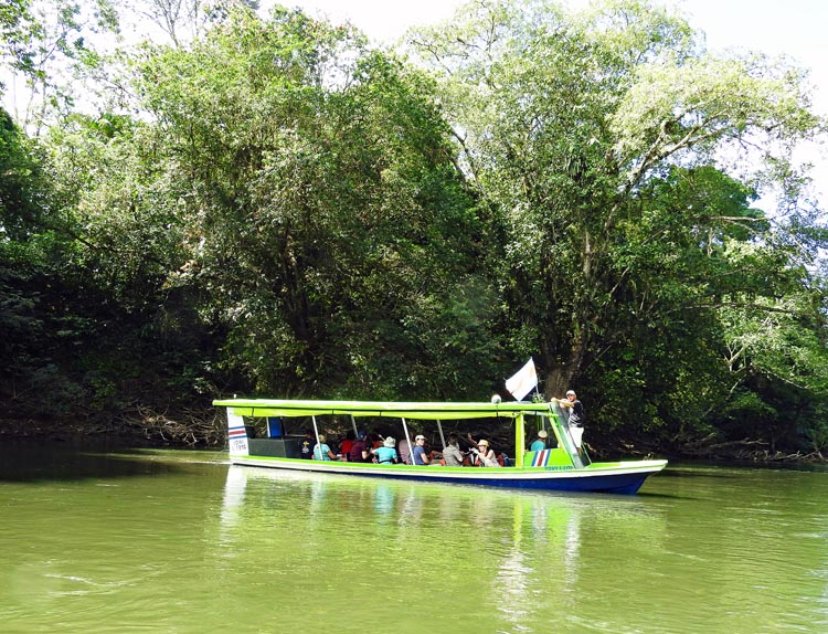 River boat  similar to the boat our group was on....