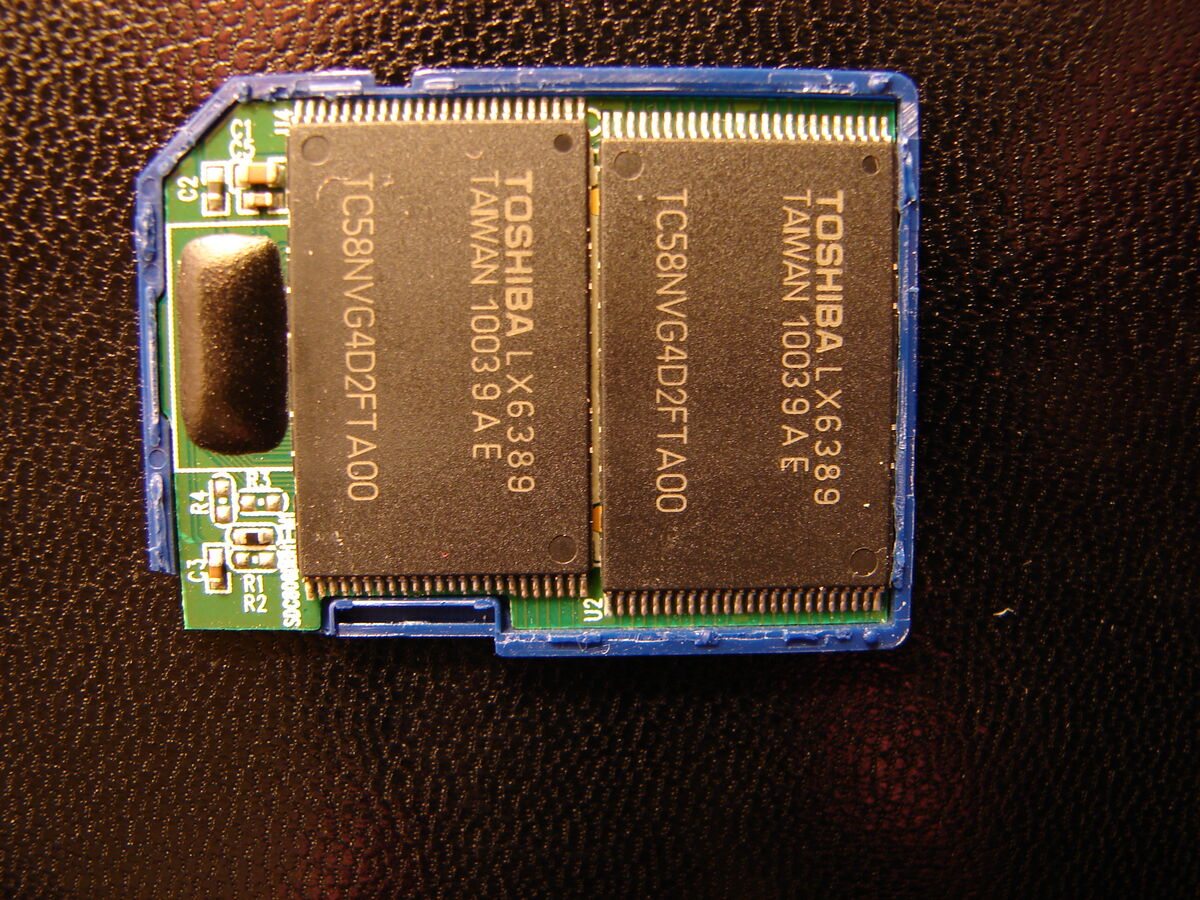 Sacrificial Sandisk 4Gb SDHC card inside...