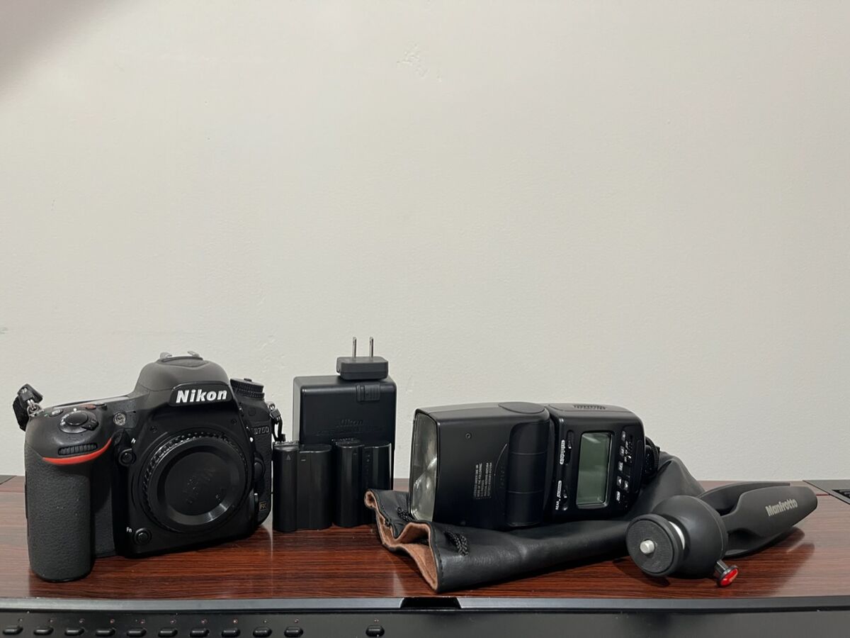 **Removed Reposted* Nikon D750 + SB25 flash 750 Both camera body