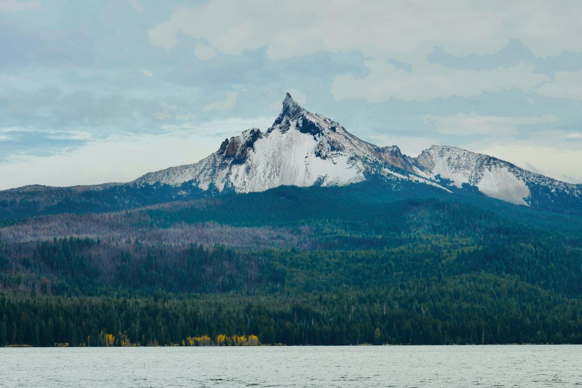 Mt Theilson from the south side of Diamond Lake...
