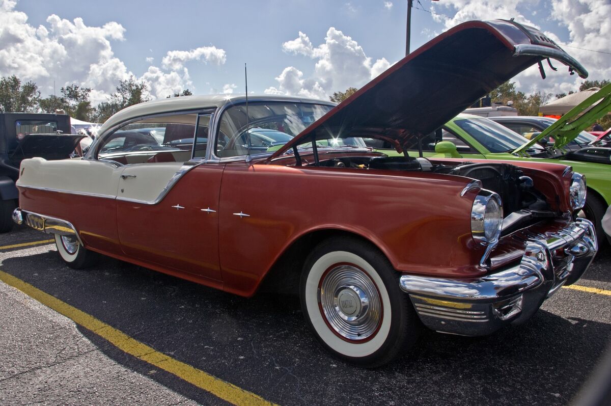 1956 Pontiac Starchief...