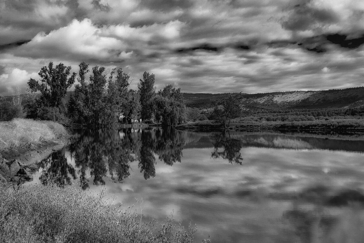 ranch-house-reflection-editing-in-acr-ps-with-b-w-conversion-in-nik