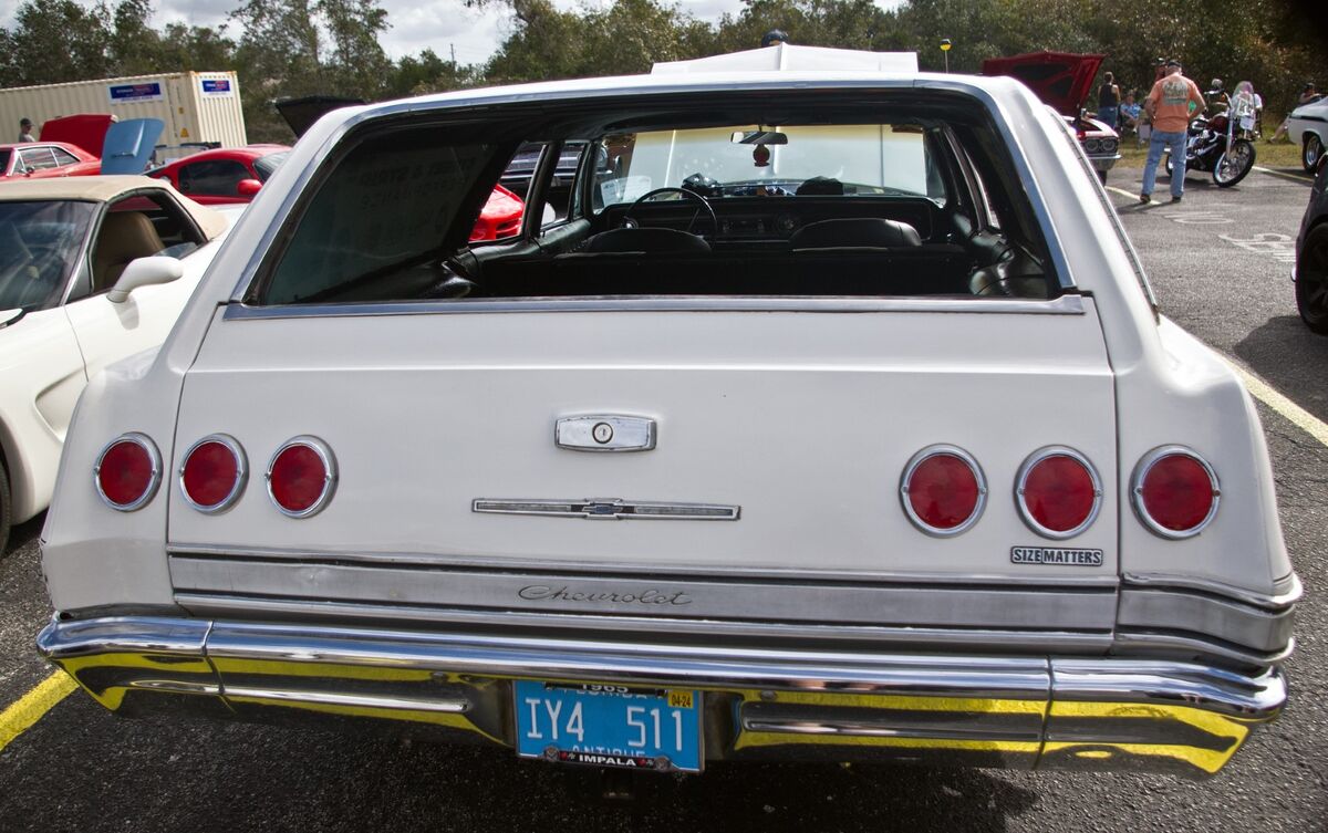 1966 Chevy SW - note plaque below rt rear tailligh...