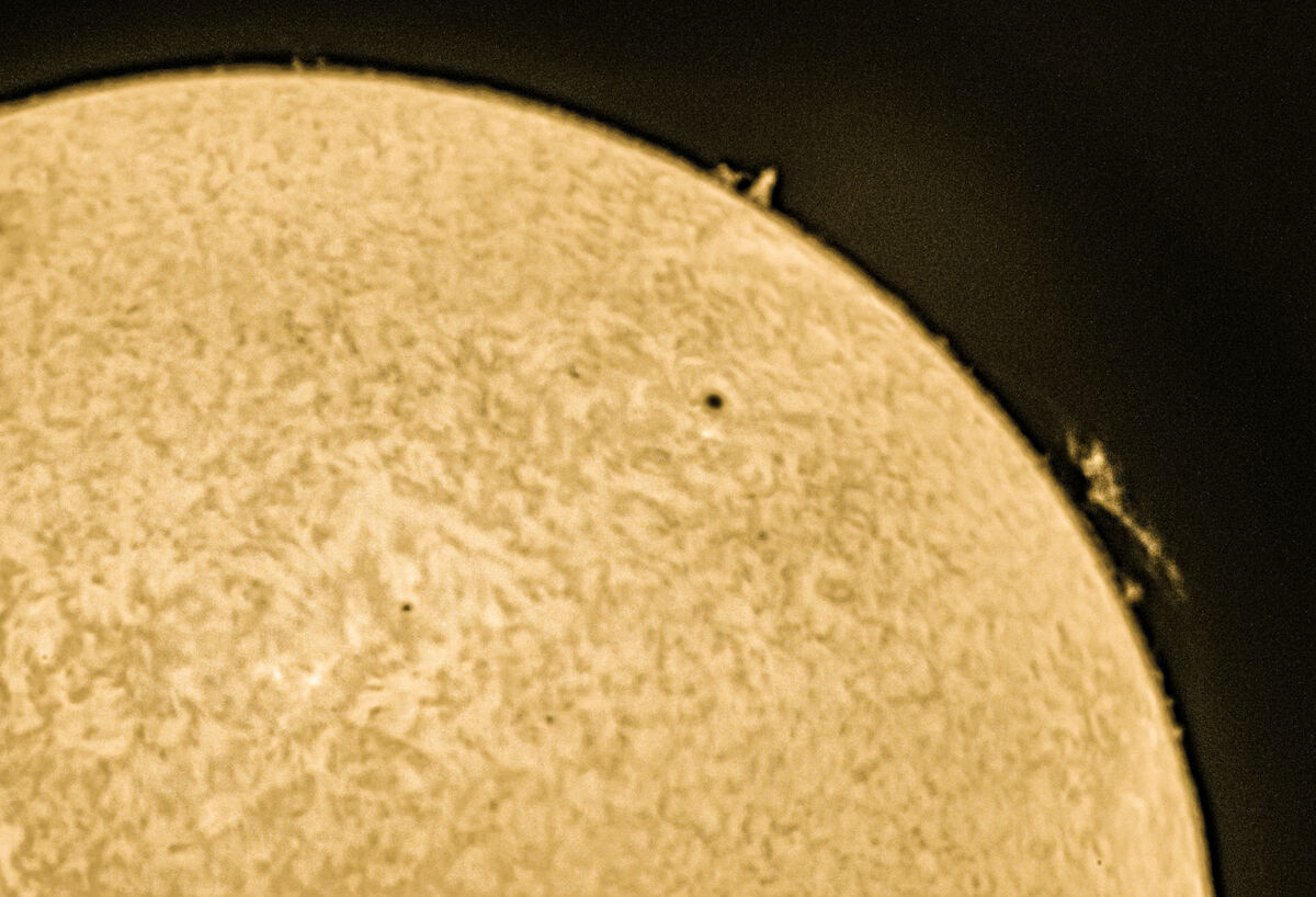 Sun Scope Ha Solar - Lunt 60 w/ 5x PowerMate: Setup the Sony A7R V camera, Lunt ...