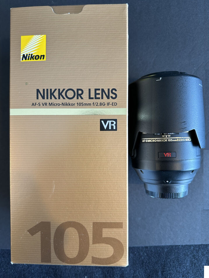 AF-S VR Micro-Nikkor 105mm f/2.8G IF-ED and origin...