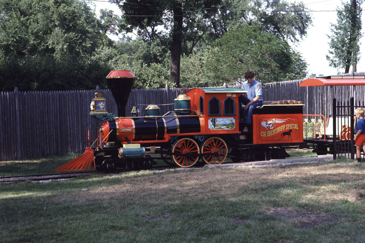 A small 4-4-0 locomotive at the Saginaw Zoo in Sag...