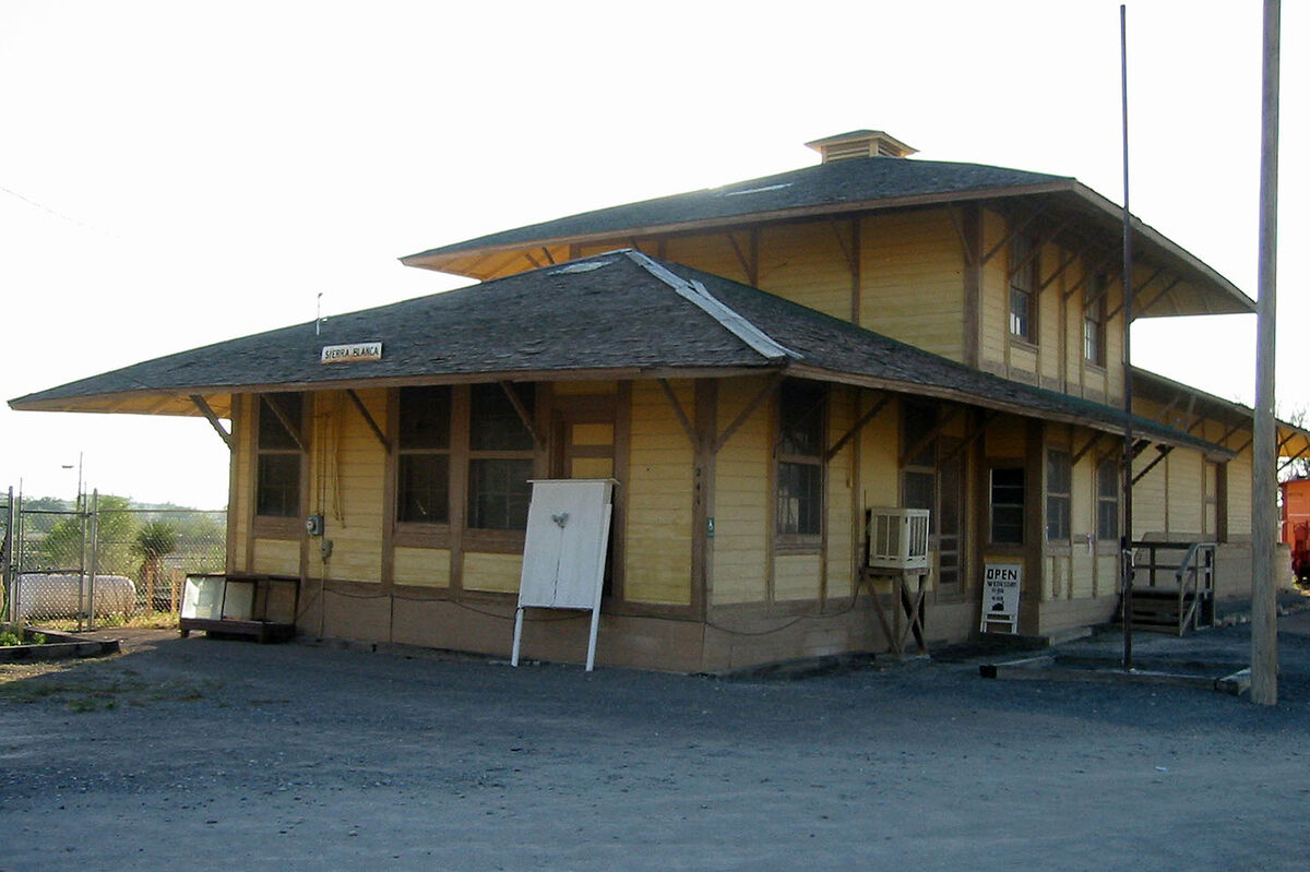 The old train station in Sierra Blanca, Texas - Ju...