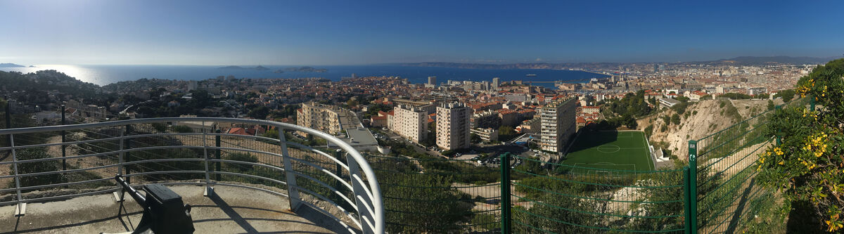 iPhone 7 Plus image — Panoramic view of Marseilles...
